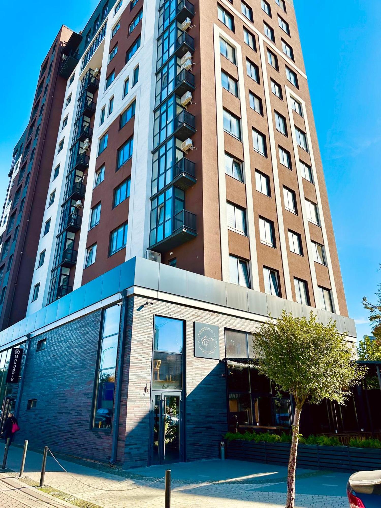 Designer Apartments In The City Center Ρίβνε Εξωτερικό φωτογραφία